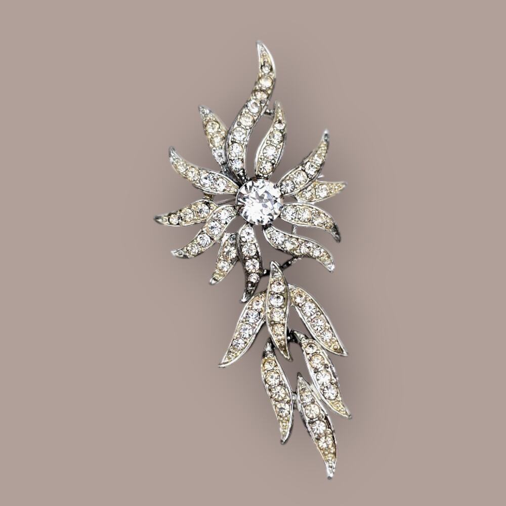 Sarah Coventry Rhinestone Spray Brooch Silver Starburst Cascade Vintage Elegance